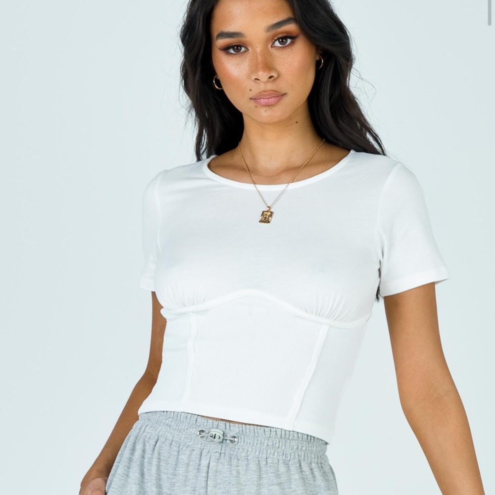 Graceland top (US 2)